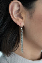 Load image into Gallery viewer, Paparazzi đ So Mod - Silver Necklace