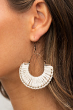 Load image into Gallery viewer, Paparazzi ๐ Threadbare Beauty - Copper Earrings