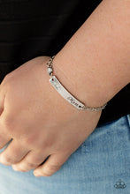 Load image into Gallery viewer, Paparazzi 🔆 Mom Always Knows - White Bracelet