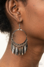 Load image into Gallery viewer, Paparazzi 🔆 Radiant Chimes - Black Earrings
