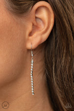 Load image into Gallery viewer, Paparazzi 🔆 Starlight Radiance - White Necklace