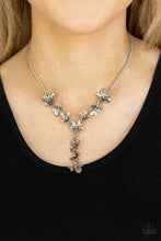 Load image into Gallery viewer, Paparazzi 🔆 Fairytale Meadow - Pink Necklace