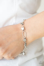 Load image into Gallery viewer, Paparazzi 🔆 Stars and Sparks - Silver Bracelet