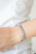 Load image into Gallery viewer, Paparazzi 🔆 Chicly Candescent - Black Bracelet