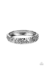 Load image into Gallery viewer, oak-sisters-jewelry-victorian-meadow-silver-bracelet-paparazzi-accessories-by-lisa