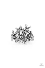 Load image into Gallery viewer, oak-sisters-jewelry-prairie-primrose-silver-ring-paparazzi-accessories-by-lisa