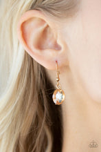 Load image into Gallery viewer, Paparazzi 🔆 Cosmic Closeup - Gold Necklace
