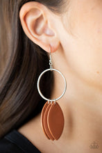 Load image into Gallery viewer, Paparazzi 🔆 Leafy Laguna - Brown Earrings
