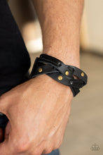 Load image into Gallery viewer, Paparazzi 🔆 Rugged Roundup - Brass Bracelet