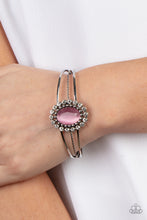 Load image into Gallery viewer, Paparazzi 🔆 Prismatic Flower Patch - Pink Bracelet