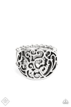 Load image into Gallery viewer, oak-sisters-jewelry-dreamy-date-night-silver-ring-paparazzi-accessories-by-lisa