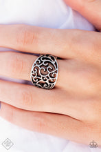 Load image into Gallery viewer, Paparazzi 🔆 Dreamy Date Night - Silver Ring
