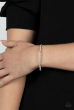 Load image into Gallery viewer, Paparazzi 🔆 Timelessly Tiny - White Bracelet