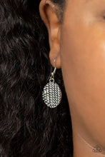Load image into Gallery viewer, Paparazzi 🔆 Empress Empire - Silver Necklace