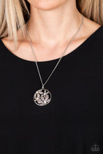 Load image into Gallery viewer, Paparazzi 🔆 Glade Glamour - Multi Necklace