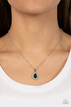 Load image into Gallery viewer, Paparazzi 🔆 A Guiding SOCIALITE - Green Necklace