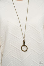 Load image into Gallery viewer, Paparazzi 🔆 Radiant Ringleader - Brass Necklace