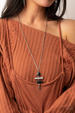 Load image into Gallery viewer, Paparazzi 🔆 Artisan Eden - Black Necklace