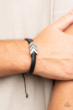 Load image into Gallery viewer, Paparazzi 🔆 Arrow Pharaoh - Black Bracelet