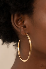 Load image into Gallery viewer, Paparazzi π Monochromatic Curves - Gold Earrings