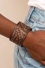 Load image into Gallery viewer, Paparazzi 🔆 Paisley Pioneer - Multi Bracelet