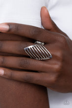 Load image into Gallery viewer, Paparazzi 🔆 I Just Need to Vent - Silver Ring