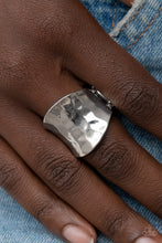 Load image into Gallery viewer, Paparazzi 🔆 Hammer Down - Silver Ring