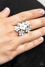 Load image into Gallery viewer, Paparazzi 🔆 Boastful Blooms - White Ring