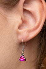 Load image into Gallery viewer, Paparazzi 🔆 Pyramid Prowl - Pink Necklace