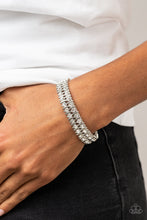 Load image into Gallery viewer, Paparazzi 🔆 Generational Glimmer - White Bracelet