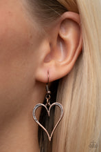 Load image into Gallery viewer, Paparazzi 🔆 Hopelessly In Love - Copper Necklace