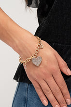 Load image into Gallery viewer, Paparazzi 🔆 Declaration of Love - Gold Bracelet