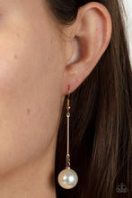 Load image into Gallery viewer, Paparazzi 🔆 Pearl Redux - Gold Earrings
