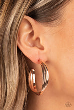 Load image into Gallery viewer, Paparazzi 🔆 Curvy Charmer - Rose Gold Earrings