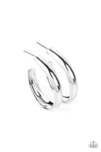 Load image into Gallery viewer, oak-sisters-jewelry-champion-curves-silver-earrings-paparazzi-accessories-by-lisa