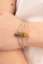 Load image into Gallery viewer, Paparazzi ๐Terra Transcendence - Brown Bracelet