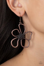 Load image into Gallery viewer, Paparazzi 🔆 Wildflower Walkway - Copper Earrings