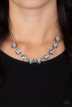 Load image into Gallery viewer, Paparazzi 🔆 Petunia Palace - Green Necklace