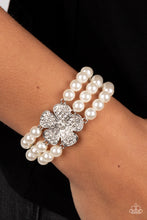 Load image into Gallery viewer, Paparazzi 🔆 Park Avenue Orchard - White Bracelet