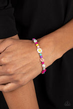 Load image into Gallery viewer, Paparazzi 🔆 Groovy Gerberas - Pink Bracelet