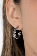 Load image into Gallery viewer, Paparazzi π Floral Fad - Silver Earrings