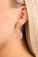 Load image into Gallery viewer, Paparazzi 🔆 Stellar Shooting Star - Gold Post Earrings