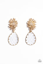Load image into Gallery viewer, oak-sisters-jewelry-stellar-shooting-star-gold-post earrings-paparazzi-accessories-by-lisa