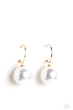 Load image into Gallery viewer, oak-sisters-jewelry-pearl-of-my-eye-gold-earrings-paparazzi-accessories-by-lisa