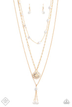 Load image into Gallery viewer, oak-sisters-jewelry-audaciously-austen-gold-necklace-paparazzi-accessories-by-lisa