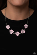 Load image into Gallery viewer, Paparazzi 🔆 Flora Fantasy - Pink Necklace