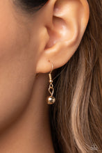 Load image into Gallery viewer, Paparazzi 🔆 Sea CONCH - Gold Necklace