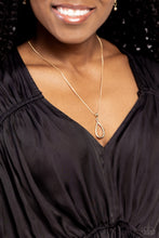 Load image into Gallery viewer, Paparazzi 🔆 Close to You - Gold Necklace