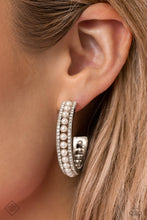 Load image into Gallery viewer, Paparazzi π Pearl Happy - White Earrings