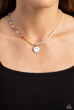 Load image into Gallery viewer, Paparazzi 🔆 Smiling Showdown - White Necklace